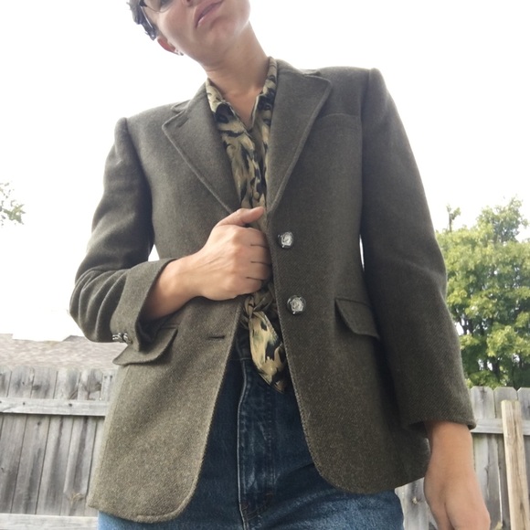 Ralph Lauren Jackets & Blazers - Ralph Lauren lambs wool blazer